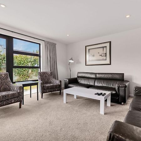 Apartments On Upton Wanaka Exterior foto